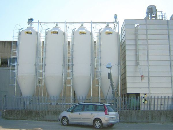 Impianto silos in vetroresina